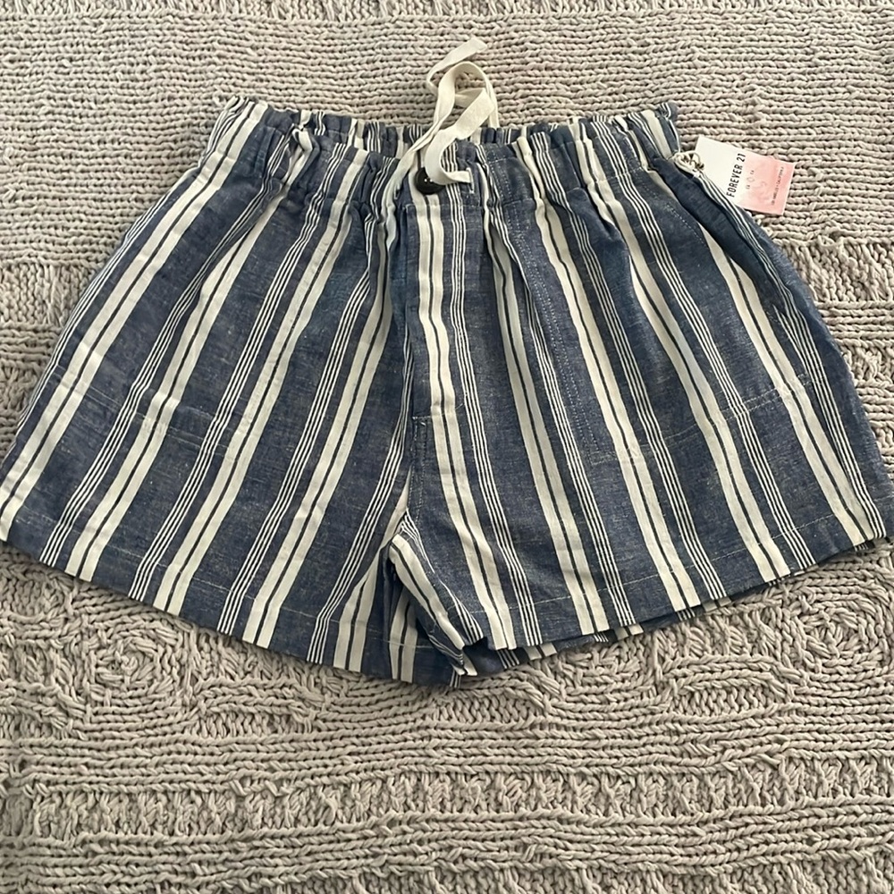 Woven shorts